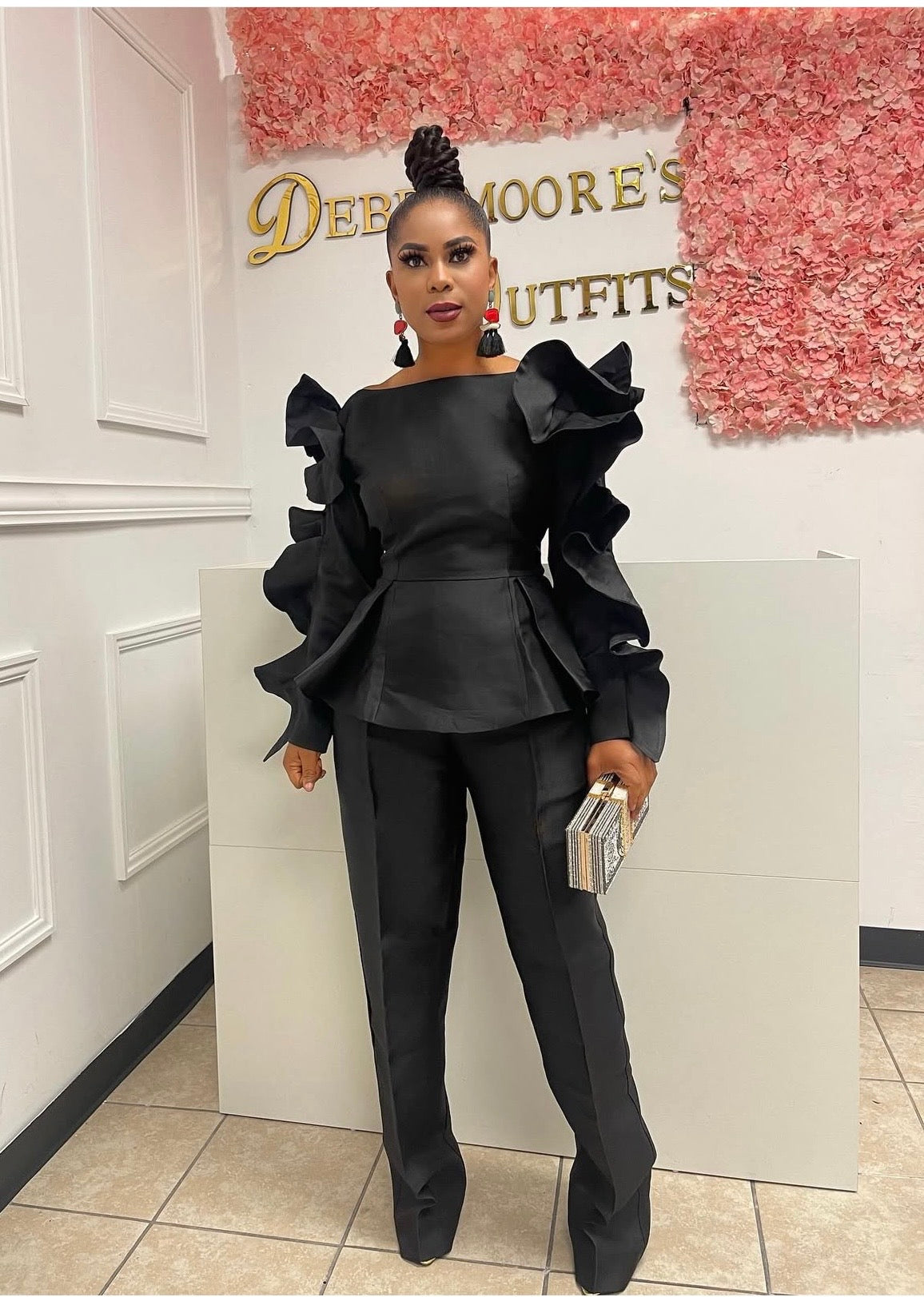 SEMI RUFFLED SLEEVES SET-BLACK